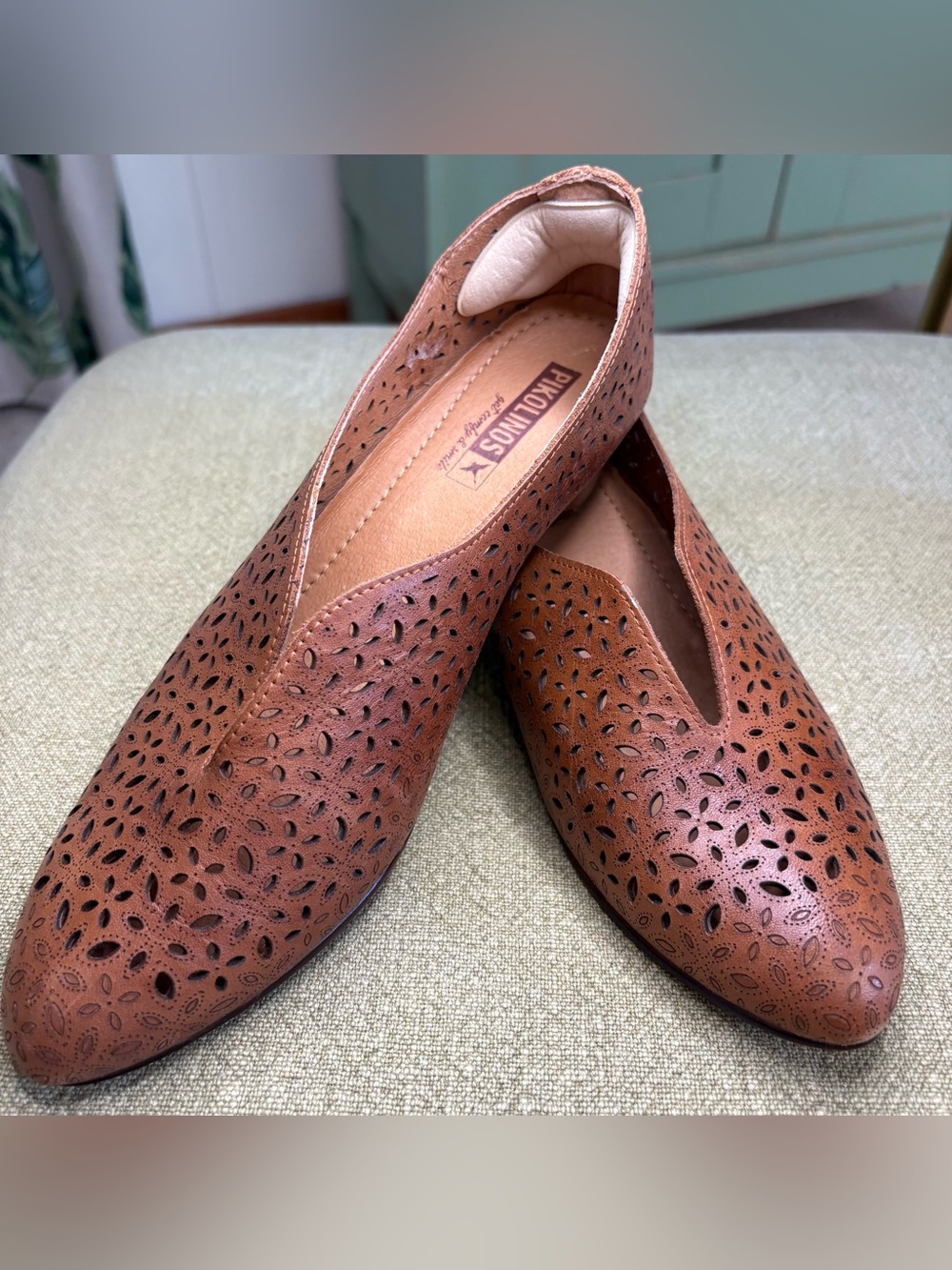 PIKOLINOS Elba Perforated Leather Pump in Brandy Leather w 1.5” Kitten Heel 7.5 - Picture 6 of 14